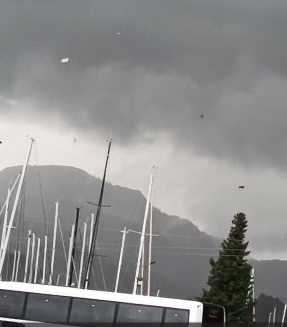 Marmaris Körfezi’nde hortum paniği - Resim: 1