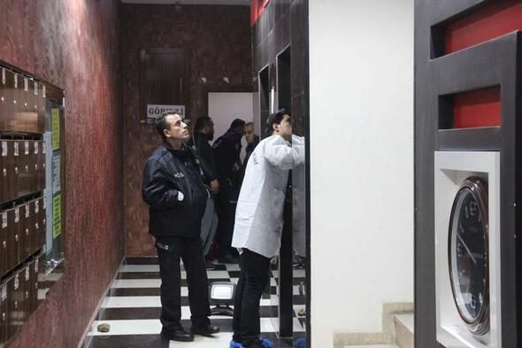 Genç kızı asansör boşluğuna böyle itti - Fotoğraf: 7
