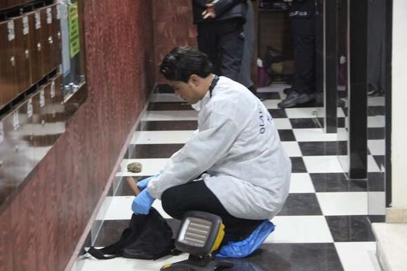 Genç kızı asansör boşluğuna böyle itti - Fotoğraf: 5