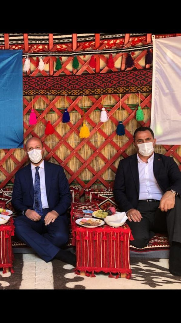 Nagehan Alçı, Bilal Erdoğan’la birlikte Ahlat’taki Külliyeyi gezdi: Son derece mütevazı buldum - Fotoğraf: 9