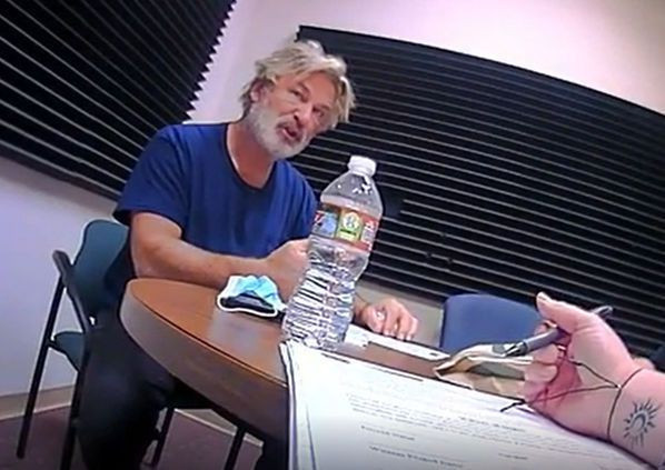 Alec Baldwin olayında flaş gelişme! O anlar ortaya çıktı... - Resim : 1