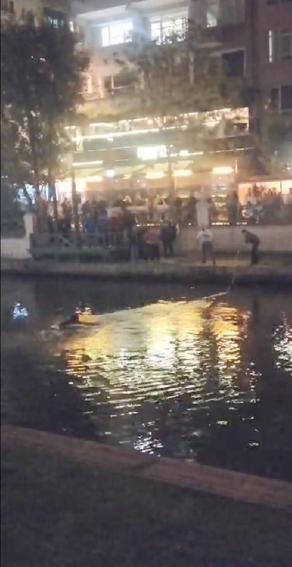 Eskişehir'de Porsuk Çayı’na düşen kadın, can simidiyle kurtarıldı - Resim: 3