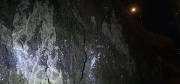 Mahallede ‘kaya’ tehlikesi - Resim: 2