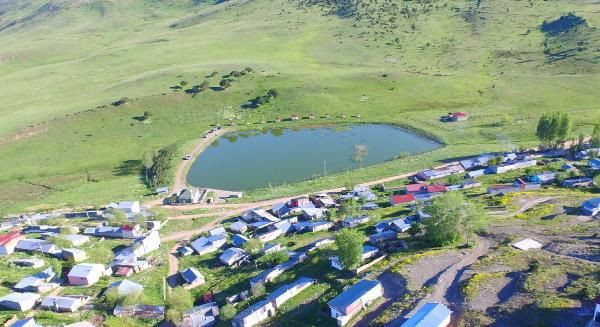 Ernek Yaylası'ndaki doğal göl, ilgi görüyor - Resim: 3