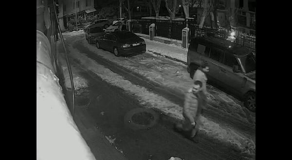 Şafak Mahmutyazıcıoğlu'na saldırı sonrası saldırganların kaçış anı - Resim: 2