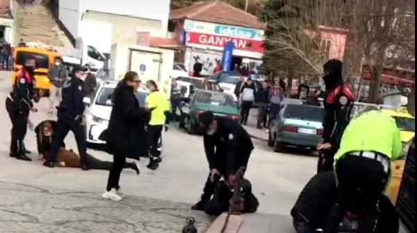 Kırşehir'de silahlı kavga: 1'i polis 2 yaralı - Resim: 1