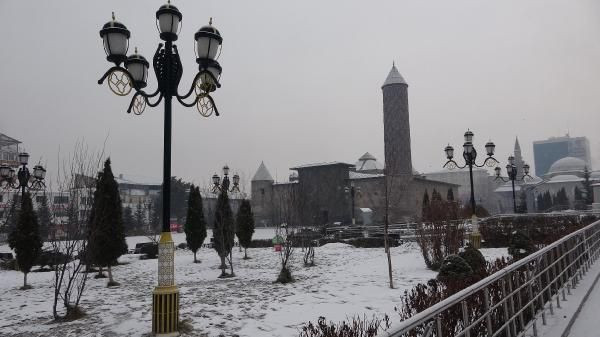 Erzurum'da yoğun kar yağışı - Resim: 4