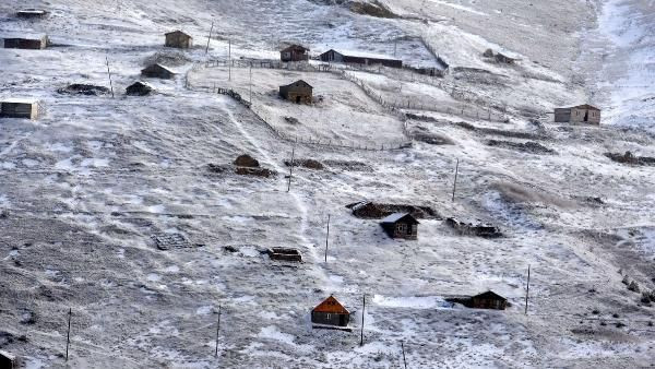 Zigana Dağı'nda seyirlik manzara oluştu - Resim: 2