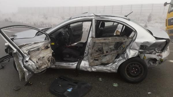 Kırşehir'de 10 aracın çarpıştığı kazada ölü sayısı 3'e yükseldi - Resim: 3