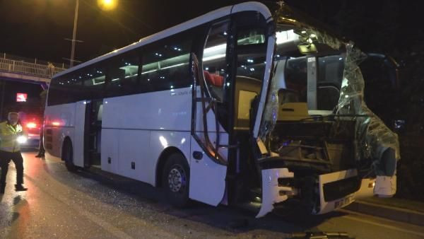 Amasya’da yolcu otobüsü TIR'a çarptı: 5 yaralı - Resim: 4