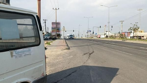 Mardin'de TIR, 3 araca ve 1 iş yerine çarptı; 3 yaralı - Resim: 4
