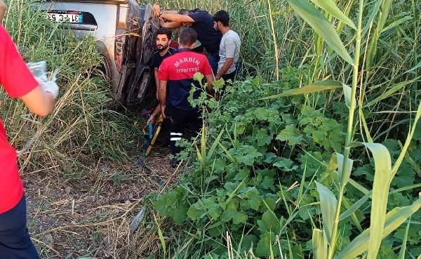 Mardin'de hafif ticari araç şarampole devrildi: 5 yaralı - Resim: 4