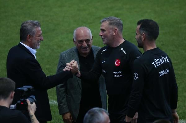 A Milli Futbol Takımı, Ermenistan maçının hazırlıklarını sürdürdü - Resim: 3
