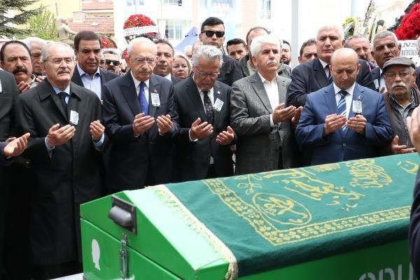 Selvi Kılıçdaroğlu'nun ağabeyi Hüseyin Özdağ, son yolculuğuna uğurlandı - Resim: 3