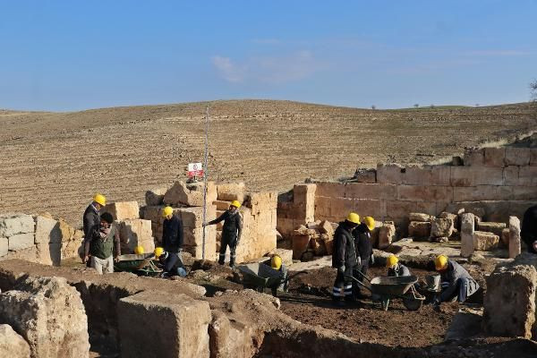 Diyarbakır'da 1800 yıllık ameliyat aletleri bulundu - Resim: 3