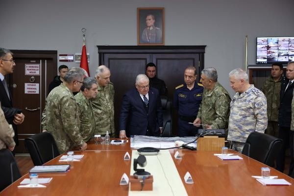 Bakan Güler, Hakkari'de - Resim: 3