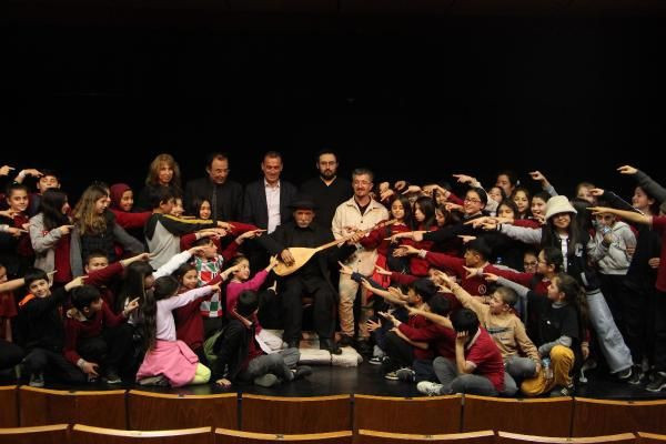 Aşık Veysel'in insansı robotu, öğrencilere konser verdi - Resim: 4
