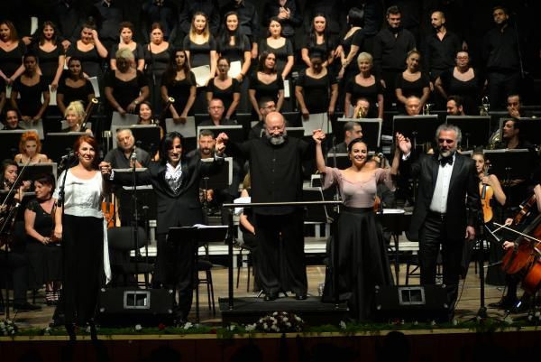 Senfonik Neşet Ertaş türkülerine kapalı gişe ilgi - Resim: 1