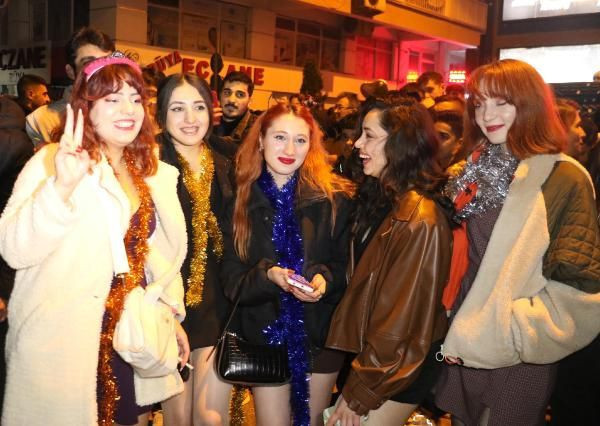 Eskişehir'de 'yılbaşı' coşkusu - Resim: 4