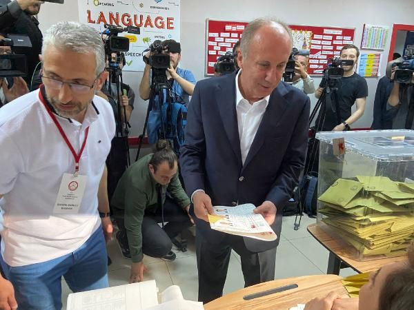 Memleket Partisi Genel Başkanı Muharrem İnce oyunu kullandı - Resim : 1