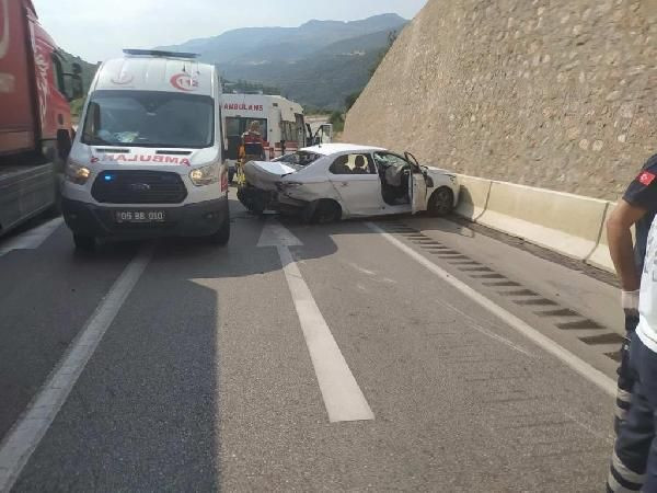Amasya'da kahreden kaza; Anne ile iki oğlu hayatını kaybetti - Resim: 2