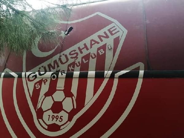 Mardin’de, Gümüşhanespor otobüsüne taşlı saldırı - Resim: 1