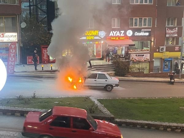 Amasya'da seyir halindeki otomobil yandı - Resim: 2