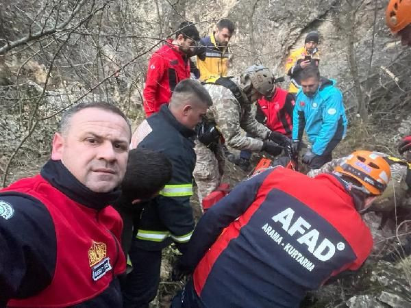 Fotoğraf çekmek isterken kayalıklardan yuvarlandı - Resim: 3