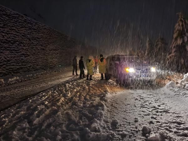 Bingöl- Erzurum kara yolu TIR trafiğine kapatıldı - Resim: 4