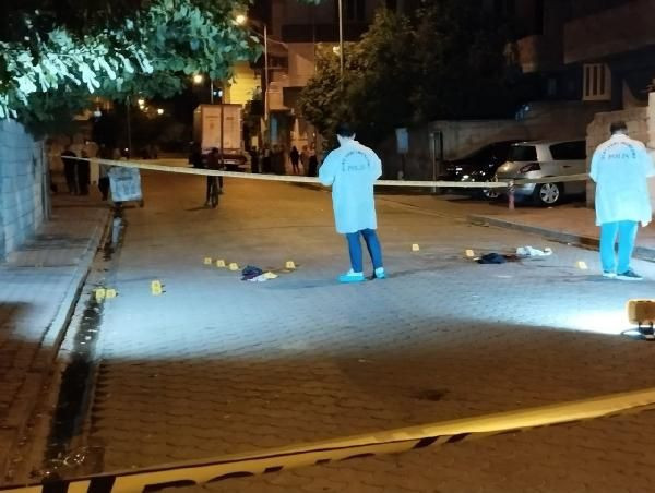 Mardin'de tüyler ürperten olay! İki çocuğunun gözü önünde eşini öldürdü! - Resim: 1