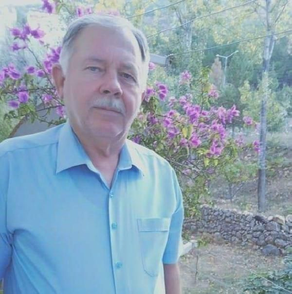 Otomobil ağaca çarptı: Sürücü öldü, eşi yaralandı - Resim: 3