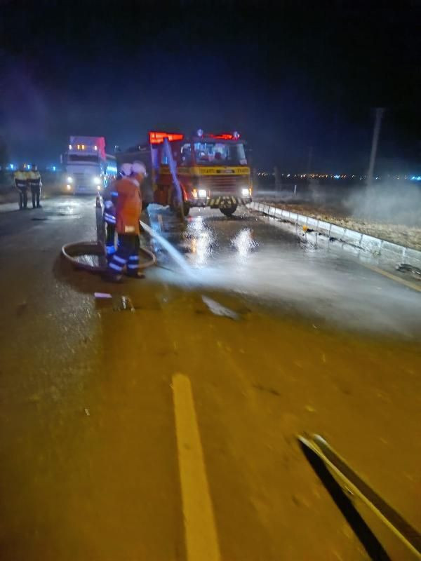 Mardin'de otomobil takla attı: 8 yaralı - Resim: 2