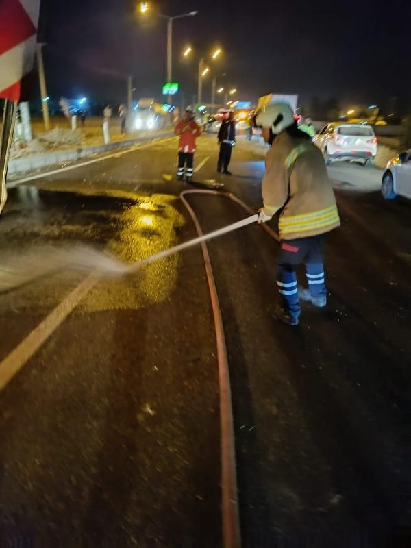 Mardin'de otomobil takla attı: 8 yaralı - Resim: 3