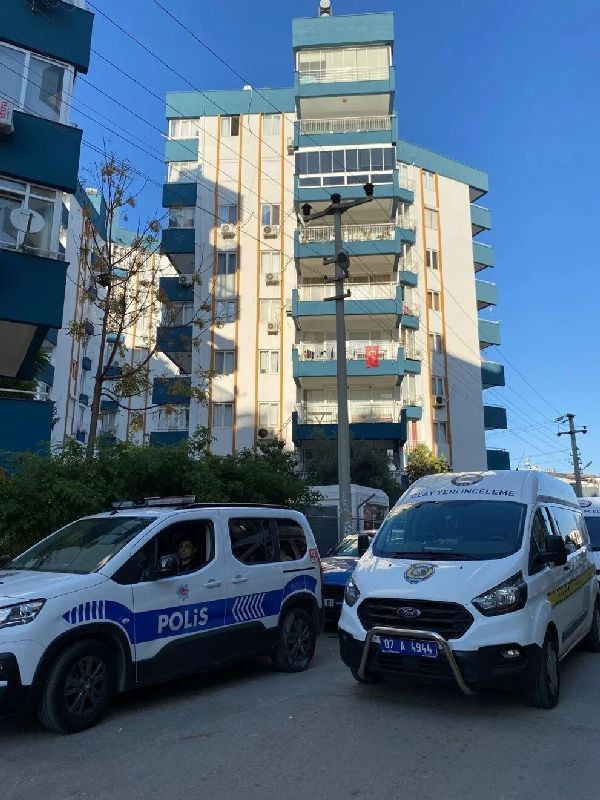 İranlı 3 kardeşin ölümünde dram: Cesetler çürümüş, borsada para kaybetmişler - Resim: 1