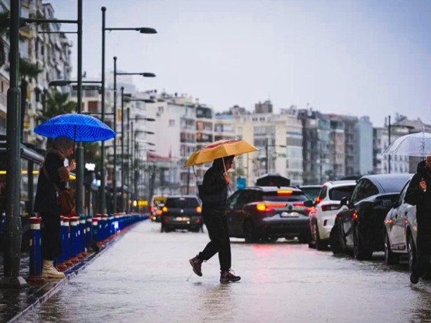 Valilik ve AKOM'dan peş peşe uyarı: İstanbul'da kuvvetli yağış için saat verildi