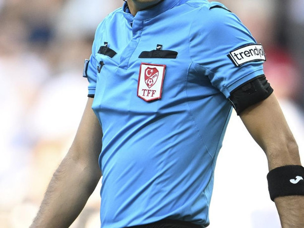 Beşiktaş-Fenerbahçe ve Trabzonspor-Galatasaray derbilerinin hakemleri açıklandı