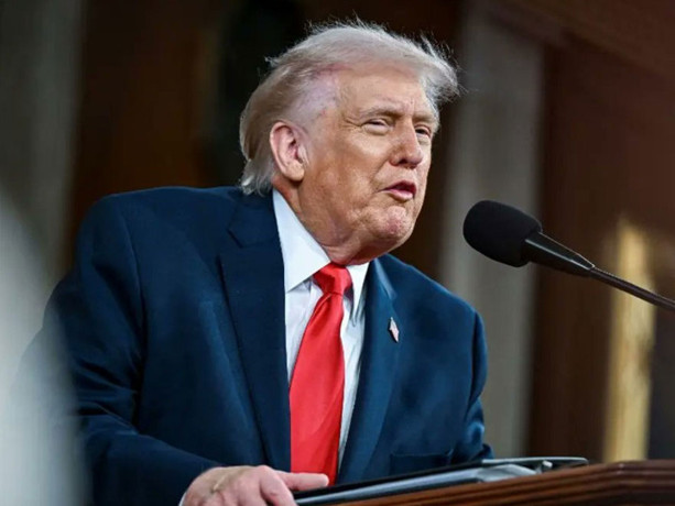 Pakistan'da görüşmeler sürerken ABD Başkanı Trump'tan flaş açıklama