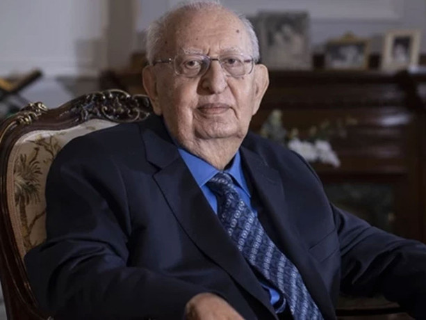 Eski TBMM Başkanı Hüsamettin Cindoruk hayatını kaybetti