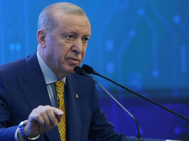 Cumhurbaşkanı Erdoğan: Aileye saldırı beka meselesidir