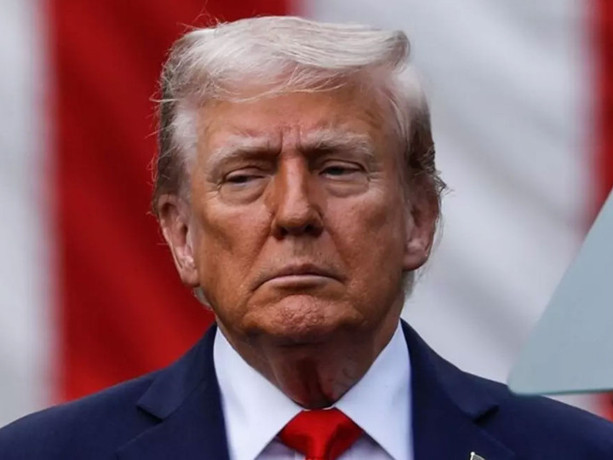 Trump 'gerekirse bombalayacağız' demişti! İran resti gördü el arttırdı: Hürmüz Boğazı kapatıldı!