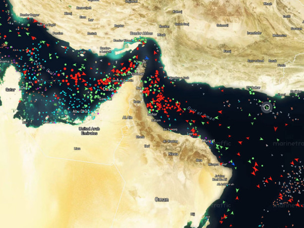 ABD, İran bandıralı kargo gemisini vurdu!