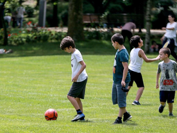 Merakla beklenen veri paylaşıldı: Türkiye'nin çocuk nüfusu açıklandı!