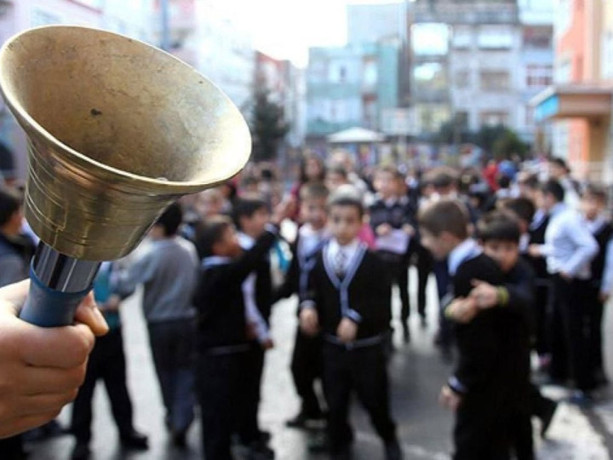 Okullarda bir dönem sona erdi: Kanlı saldırılar sonrası yeni kurallar getirildi!