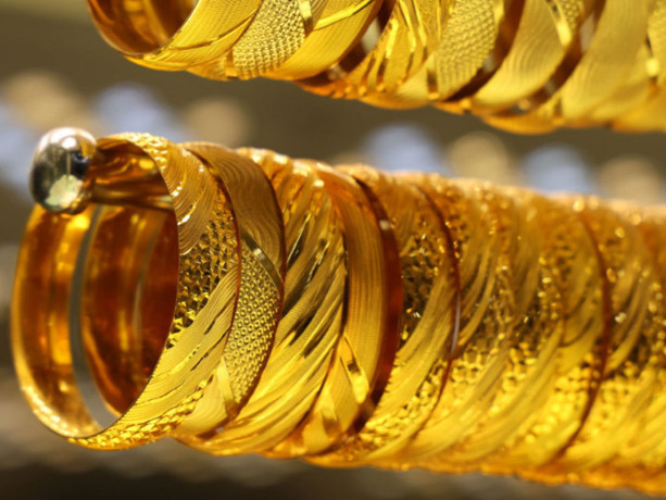 Altın fiyatlarında sert düşüş kapıda mı? Ünlü ekonomistlerden yatırımcıyı üzen tahmin!