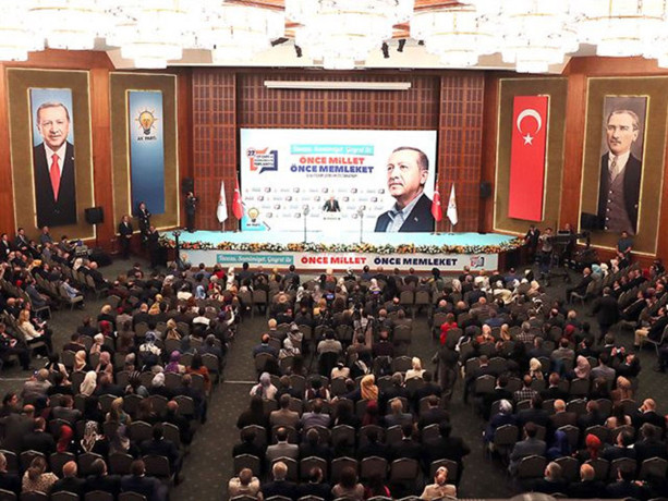 AK Parti Haziran'da kampa giriyor: Gelenek bu yıl bozulabilir