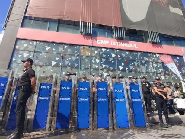 Mahkemeden CHP İstanbul İl Kongresi kararı: Kayyum heyeti görevine devam edecek