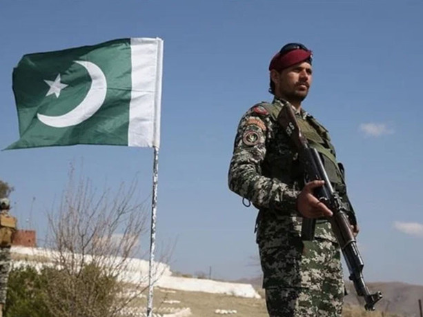 Reuters yazdı: Pakistan, Suudi Arabistan'a jet filosu ve 8 bin asker gönderdi