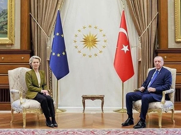 Cumhurbaşkanı Erdoğan, Ursula Von der Leyen ile telefonda görüştü
