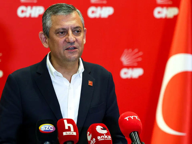 Özgür Özel: Ülkesini seven herkesi direnmeye davet ediyorum