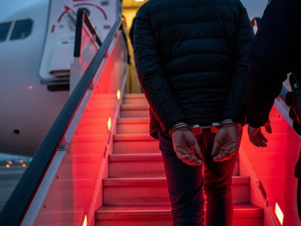 İçişleri Bakanlığı duyurdu: Kırmızı bültenle aranan 29 suçlu Türkiye'ye getirildi